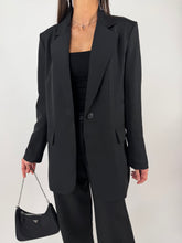 Carica l'immagine nel visualizzatore di Gallery, SUIT BLACK SHINE
