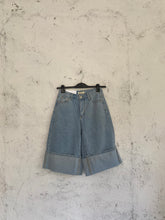 Carica l&#39;immagine nel visualizzatore di Gallery, BERMUDA DENIM REVERSE
