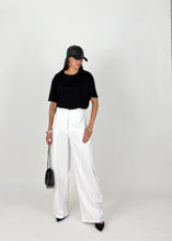 Carica l'immagine nel visualizzatore di Gallery, T-SHIRT BLACK SHINE
