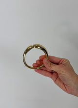 Carica l'immagine nel visualizzatore di Gallery, BANGLE CROSS GOLD
