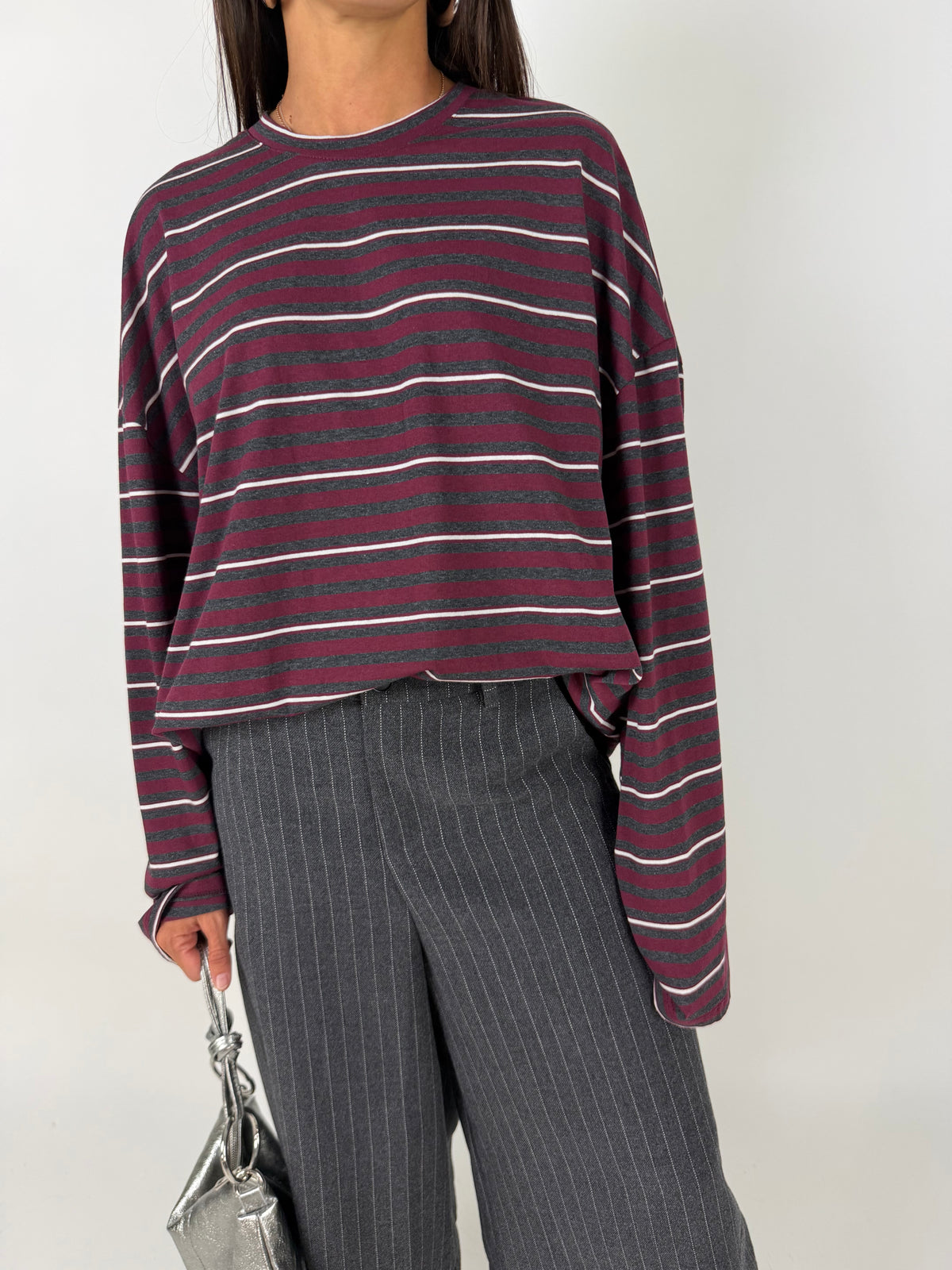 T-SHIRT OVERLINE