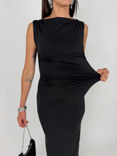 Carica l'immagine nel visualizzatore di Gallery, HOLE BACK DRESS

