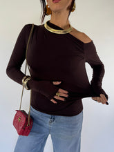 Carica l&#39;immagine nel visualizzatore di Gallery, MAGLIA CUT CACAO
