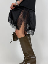 Carica l'immagine nel visualizzatore di Gallery, T-SHIRT DRESS NERA
