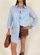 Carica l'immagine nel visualizzatore di Gallery, LONGLINE SHIRT AZZURRA
