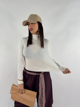 Carica l&#39;immagine nel visualizzatore di Gallery, MAGLIA DOLCEVITA BIANCA
