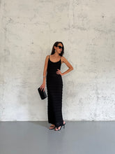 Carica l&#39;immagine nel visualizzatore di Gallery, KNITTED DRESS
