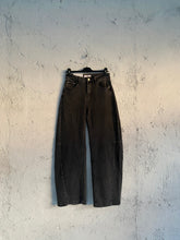 Carica l&#39;immagine nel visualizzatore di Gallery, JEANS GREY VIC
