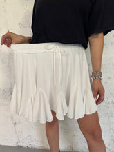 Carica l&#39;immagine nel visualizzatore di Gallery, FLUFFY SKIRTYPANTS
