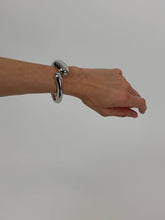 Carica l'immagine nel visualizzatore di Gallery, BANGLE CROSS SILVER
