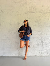 Carica l&#39;immagine nel visualizzatore di Gallery, SHIRT PAISLEY ROUCHES
