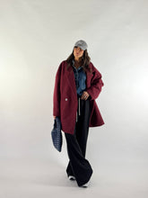 Carica l&#39;immagine nel visualizzatore di Gallery, COAT CURLY BORDEAUX
