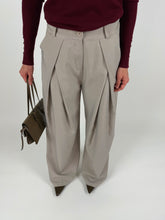 Carica l'immagine nel visualizzatore di Gallery, TAILORED PANTS
