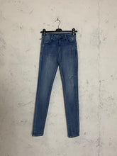 Carica l&#39;immagine nel visualizzatore di Gallery, jeans push up
