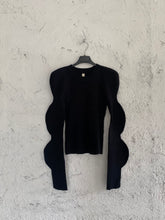 Carica l&#39;immagine nel visualizzatore di Gallery, MAGLIA WAVY NERA

