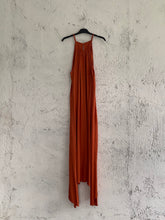 Carica l&#39;immagine nel visualizzatore di Gallery, BRONZE DRESS
