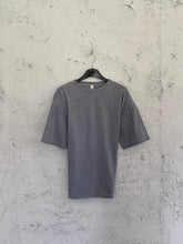 Carica l&#39;immagine nel visualizzatore di Gallery, T-SHIRT HOOK
