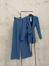 Carica l&#39;immagine nel visualizzatore di Gallery, PASTEL SUIT
