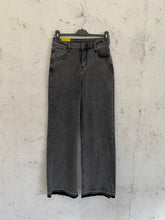 Carica l&#39;immagine nel visualizzatore di Gallery, jeans smoke
