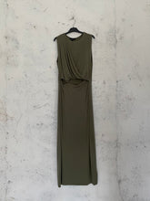 Carica l&#39;immagine nel visualizzatore di Gallery, CUT DRESS
