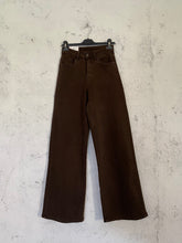 Carica l&#39;immagine nel visualizzatore di Gallery, JEANS COFFEE
