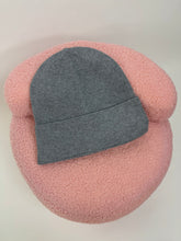Carica l'immagine nel visualizzatore di Gallery, WINTER CAP GRIGIO
