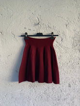 Carica l&#39;immagine nel visualizzatore di Gallery, skirt round
