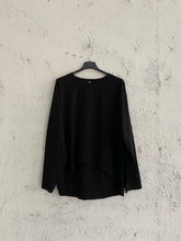 Carica l&#39;immagine nel visualizzatore di Gallery, irregular sweatshirt
