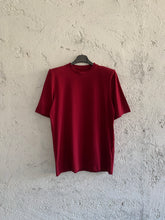 Carica l&#39;immagine nel visualizzatore di Gallery, T-shirt spallotte
