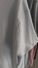 Carica e avvia il video nel visualizzatore di galleria, T-shirt strass
